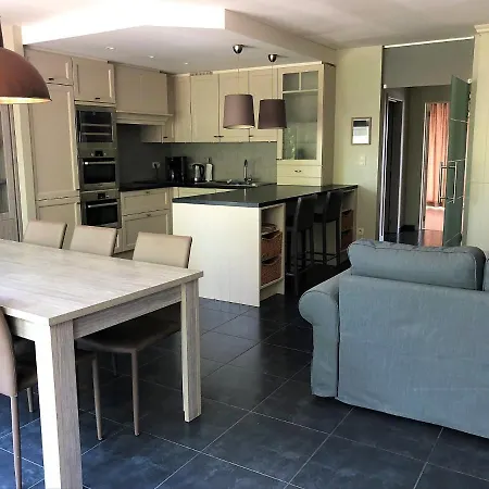 Palazzo By -unique Appartment- * דה האן